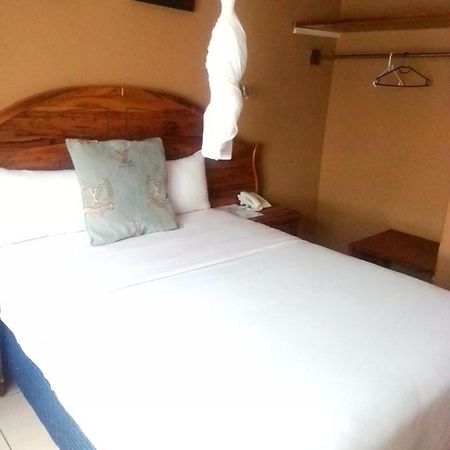 Eland Lodge ลิฟวิงสโตน ภายนอก รูปภาพ